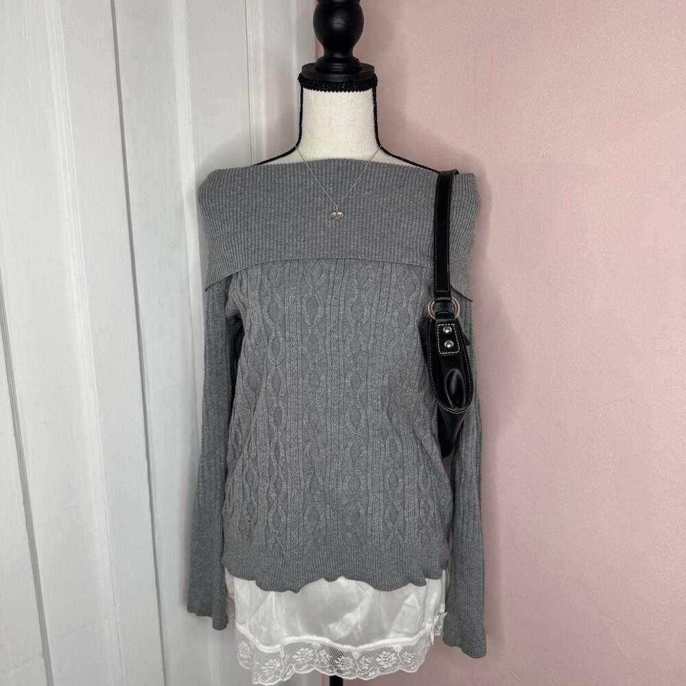 SOLD 

Vintage Glensport Grey Cable Knit Off-the-Shoulder Sweater, Size S